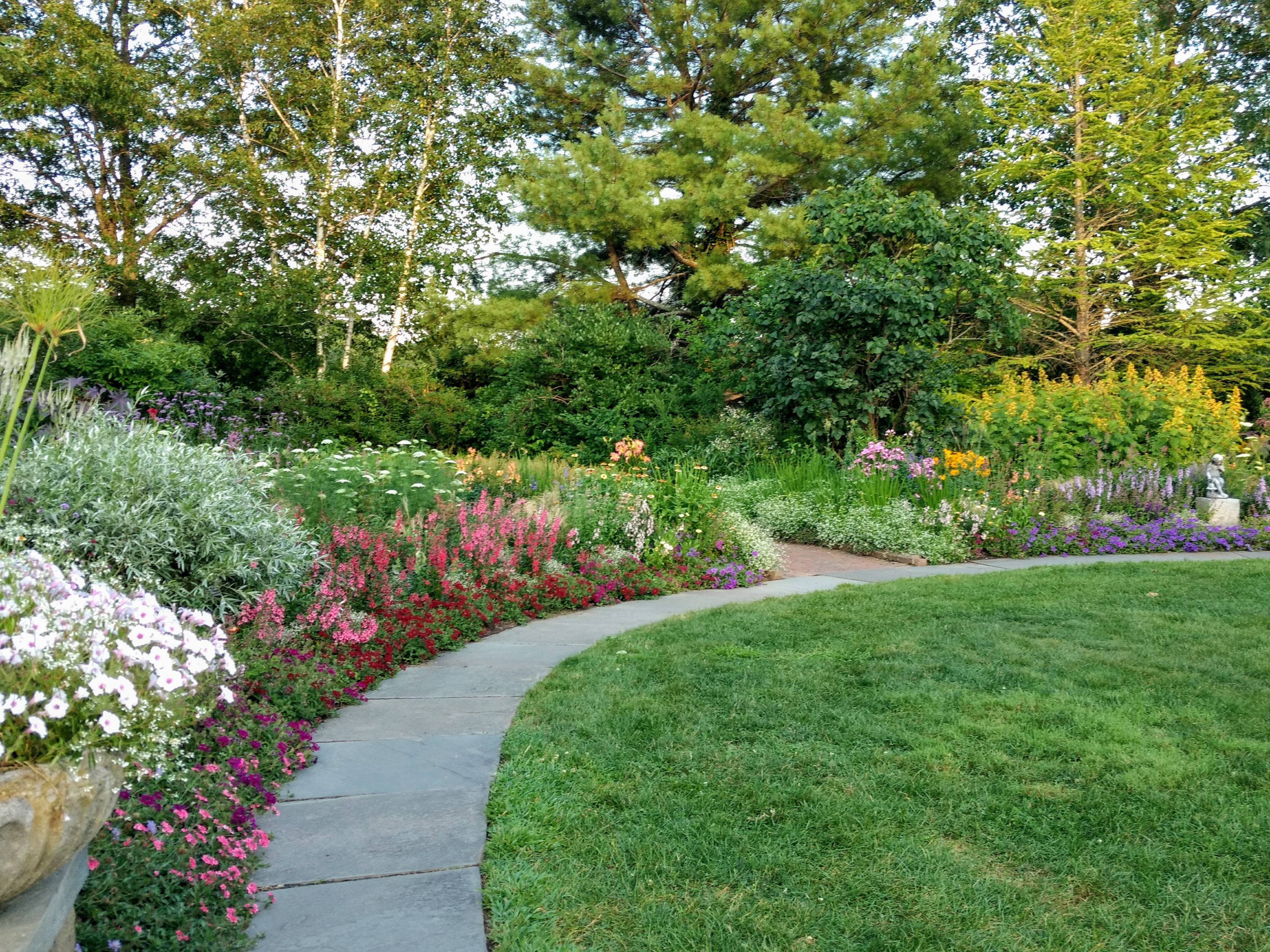 Благоустройство участка частного дома в Нижнекамске и Республике Татарстан